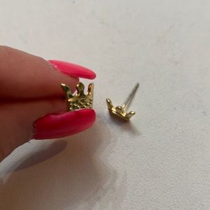 Crown earrings